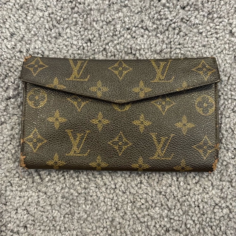 Louis Vuitton Vintage Wallet